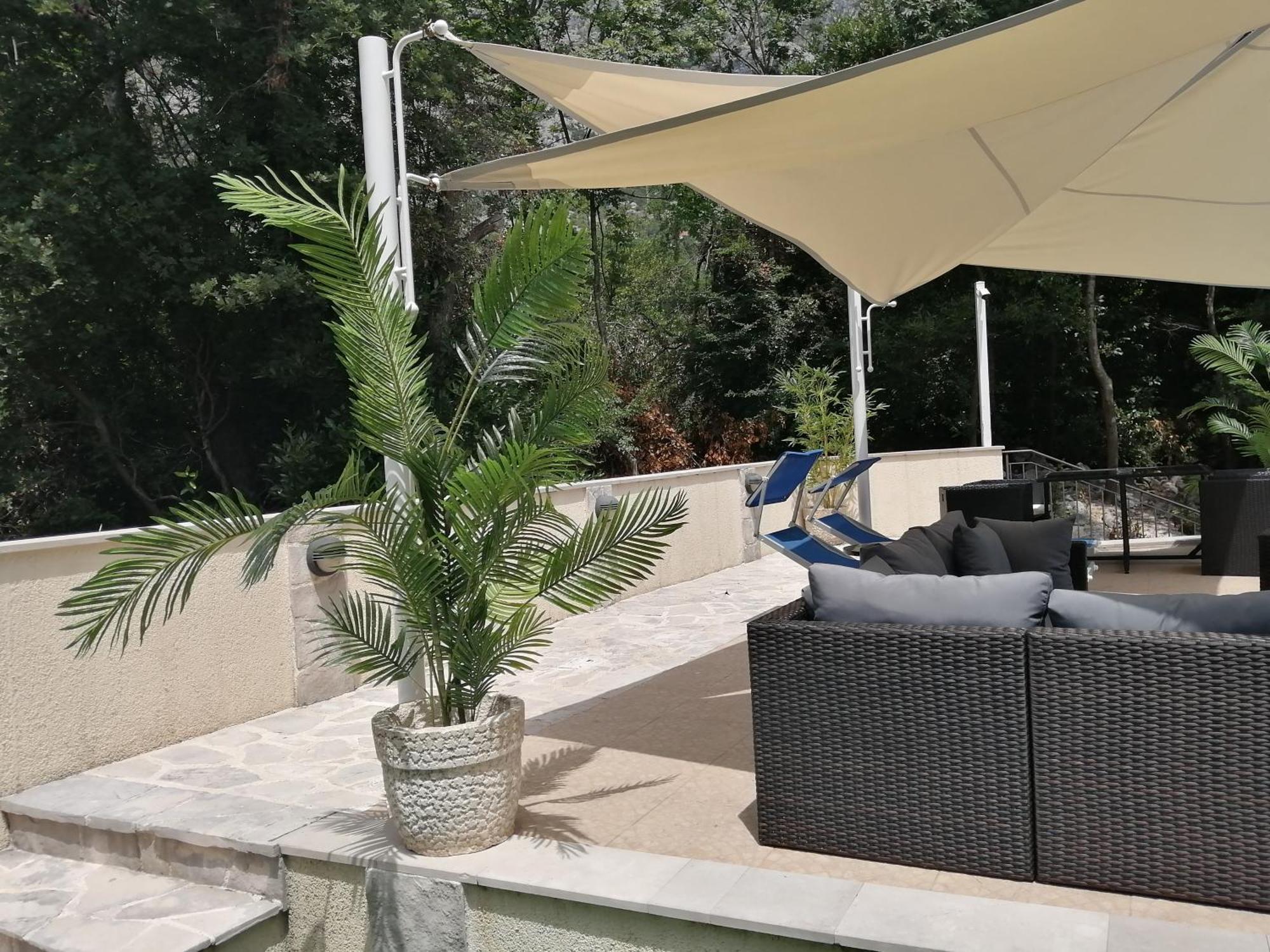 Apartments Villa Eden Kotor Buitenkant foto